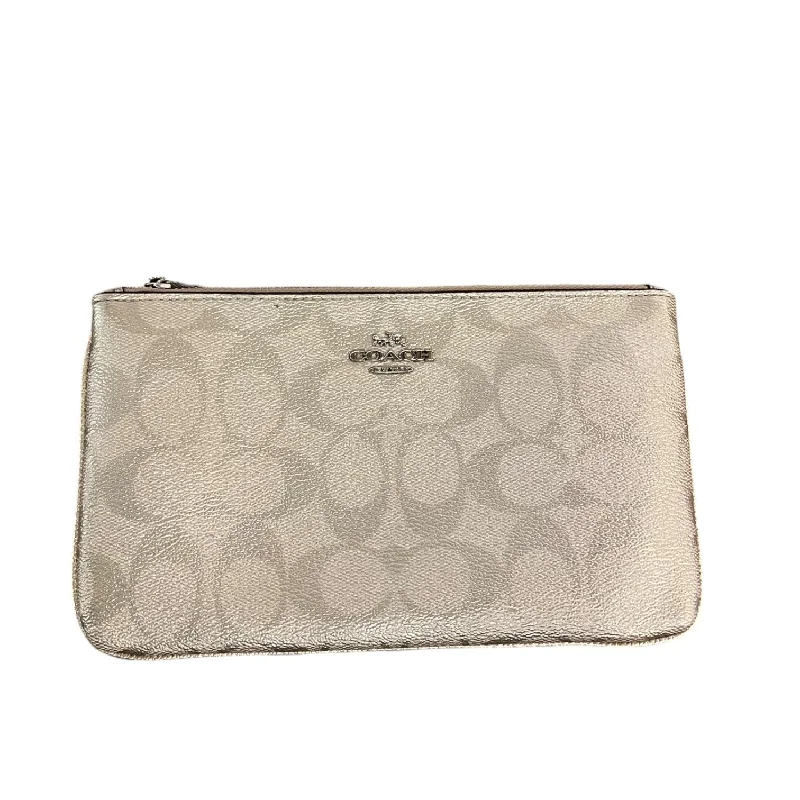 Wristlet Designer By Coach, Size: Medium