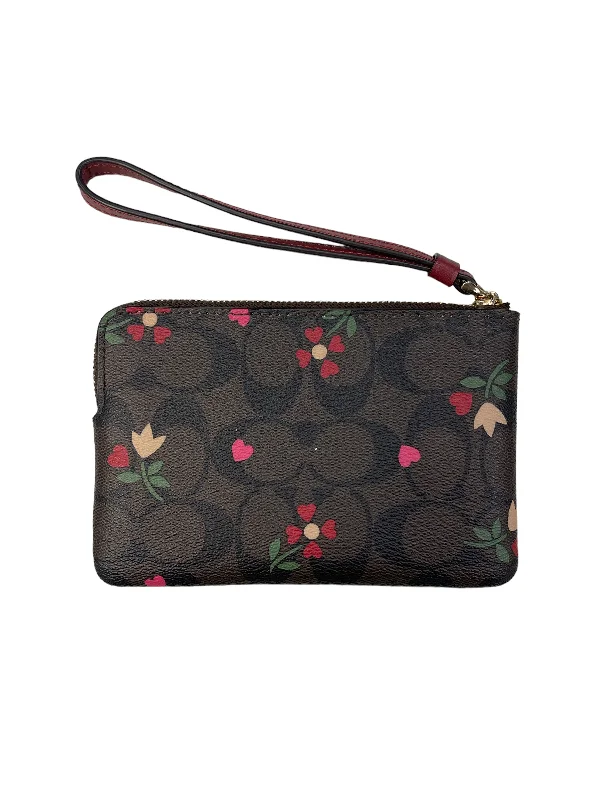 Wristlet Designer By Coach  Size: Small