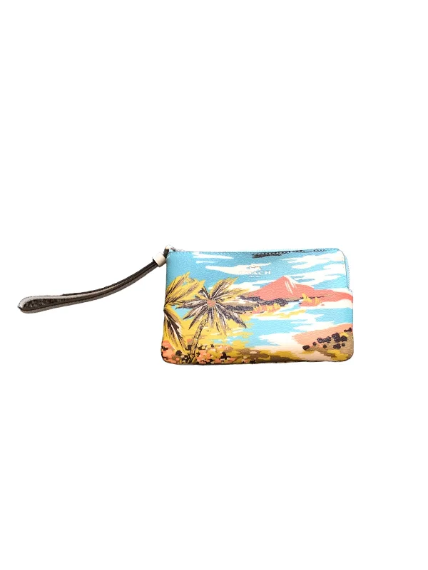 Wristlet Designer By Coach  Size: Small