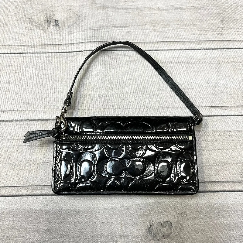 Wristlet Designer By Coach  Size: Small