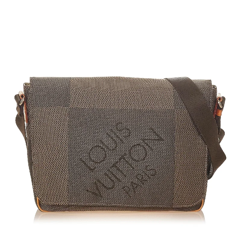 Louis Vuitton Damier Geant Terre Messenger Bag (SHG-25810)